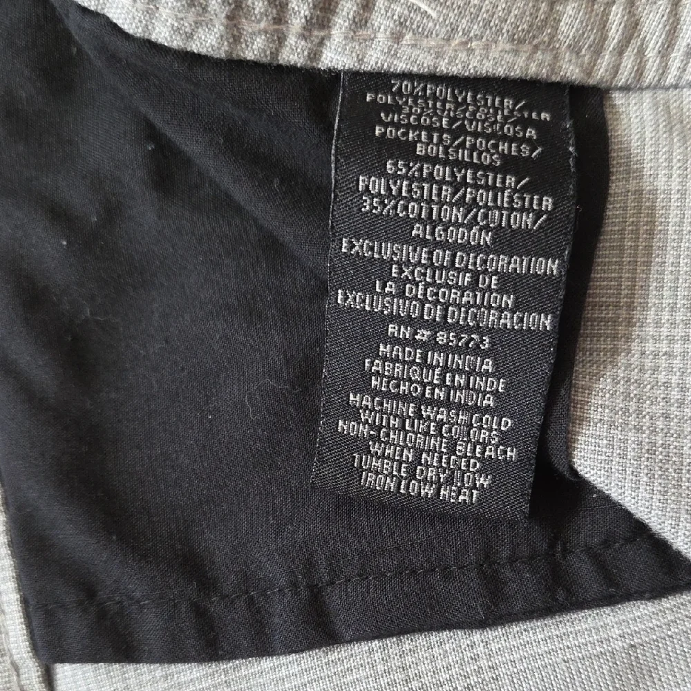 O'Neill Men's Gray Flat-Front Shorts - Picture 5 of 10